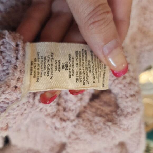 FREE PEOPLE COCO V NECK SWEATER SIZE XS (OVERSIZED) - Picture 9 of 9